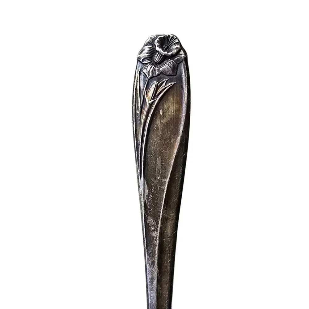 Daffodil‎ (Silverplate, 1950)by International Silver Cream Soup Spoon...